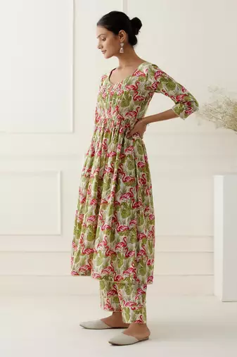 Multicolor cotton floral printed kurta set