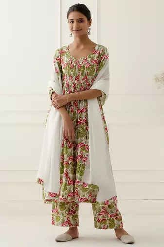 Multicolor cotton floral printed kurta set
