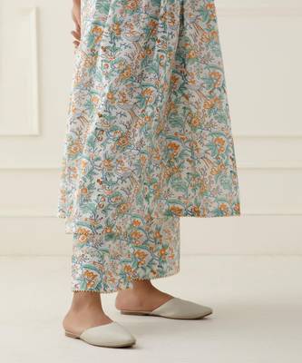 Multicolor floral printed cotton kurta set 5