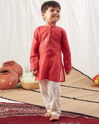 Red printed kurta set for boys 1
