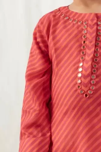 Red printed kurta set for boys