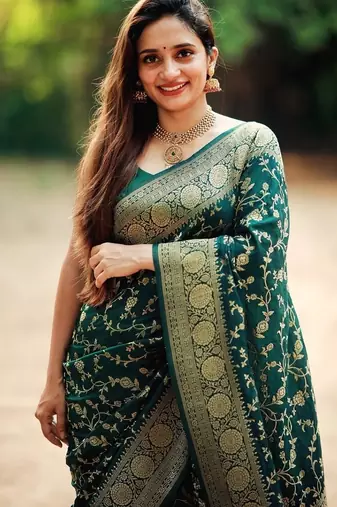 Green silk blend saree with blouse