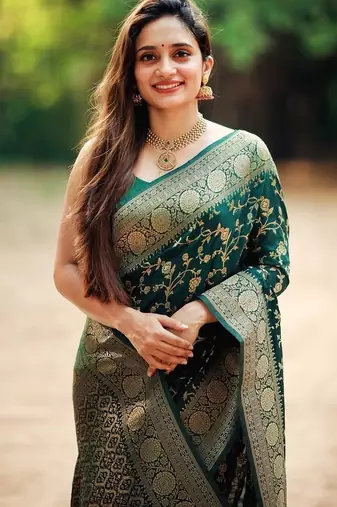 Green silk blend saree with blouse