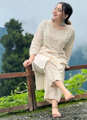 Off White Embroidered Cotton Kurta and Pant Set 5