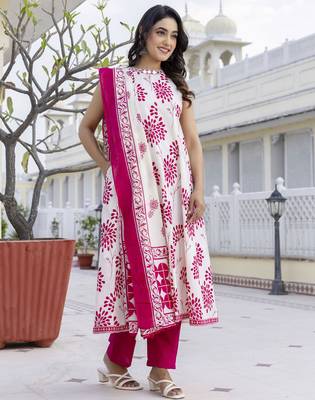 White Printed cotton suit set 2