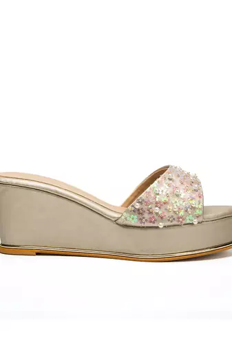 White leather finish wedges