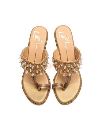 Antique gold faux leather finish Embroidred block heel 1