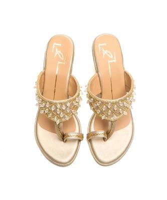 Gold faux leather finish Embroidred  block heel 2