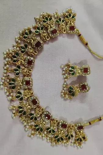Kundan choker Necklace :: set with multicolor stones traditional indian wedding jewelry gold-plated ethnic bridal set