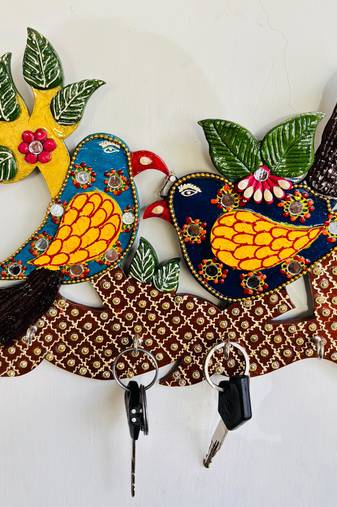 Handmade Bird Key Holder – Paper Mashee  & Stone Work Wall Décor with Waterproof Varnish Finish