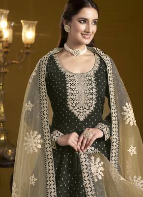 Black chanderi butti embroidered anarkali suit 3