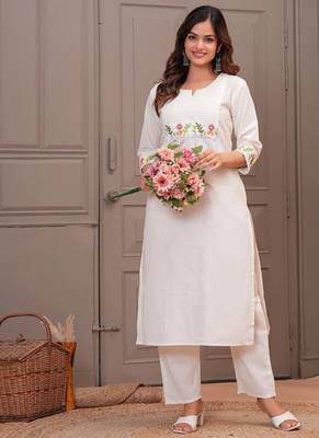Off White Embroidered Cotton Kurta and Pant Set 1