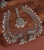Classic white color mirror earrings with maang tikka