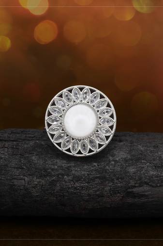 Metallic silver color kundan ring for women