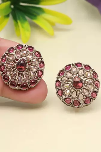 Dazzling purple color tops stud earrings