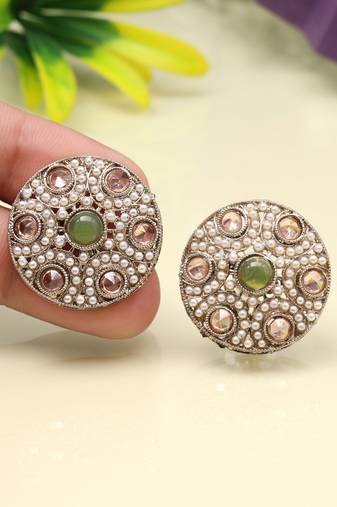 Earthy mehandi green color tops stud earrings