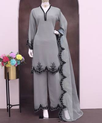 Light grey embroidered faux georgette salwar suit 3