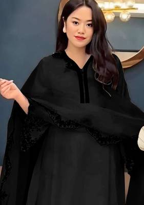 Black embroidered faux georgette salwar suit 2