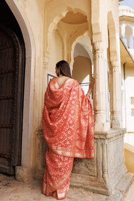 Peach silk banarasi bandhani saree 3