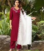 Women Thread & Hand work Viscose weaving Kurta With Trouser & Dupatta