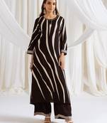 raven printed kurta pant set