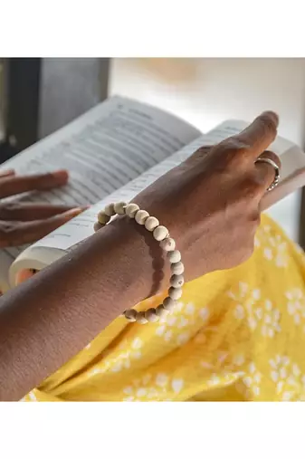 natural religious tulsi stretchable bracelet