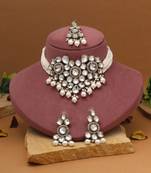 Classic white color choker kundan necklace set