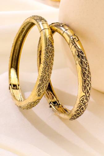   set of 2 gold plated leaf design oxidised bangles