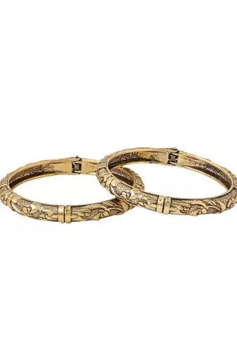   set of 2 gold plated floral design oxidised bangles