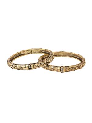   set of 2 gold plated floral design oxidised bangles 4