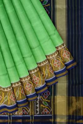 Parrot green and blue patola silk single ikkat silk saree 5