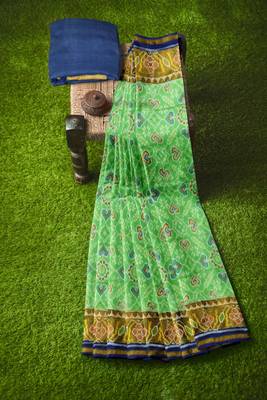 Parrot green and blue patola silk single ikkat silk saree 4