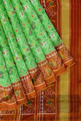 Parrot green and orange patola silk single ikkat silk saree 5