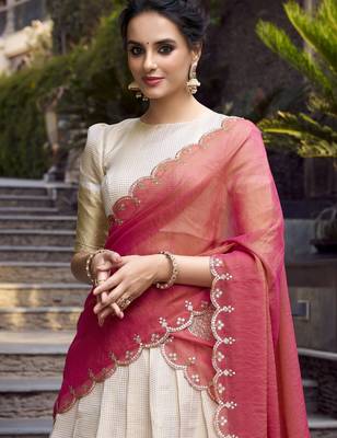 Off-White Zari Weaving Jacquard Lehenga Choli 3