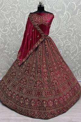 pink dori work velvet bridal lehenga set choli with dupatta with double dupatta 4