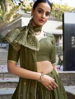 mehendi green zari weaving silk lehenga set choli with dupatta 5