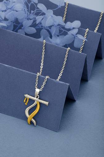 Two tone  gold plated baasuri pendant