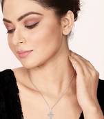 christ's vogue pendant