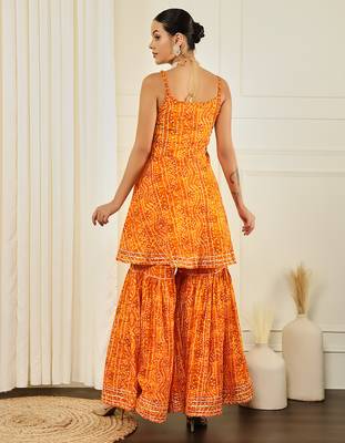 Yellow front slit flared kurta with sharara 3
