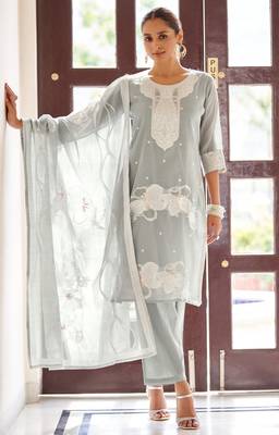 Grey poly cotton jacquard embroidered kurta set with dupatta for women 1
