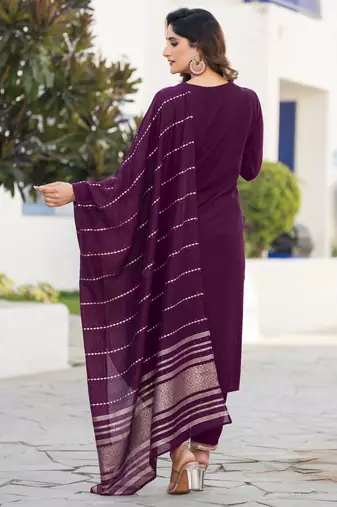 Wine chinnon embroidered kurta set with dupatta for women