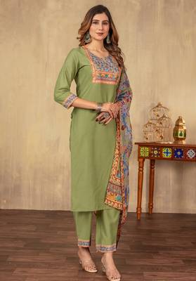 Pista cotton printed kurta set with dupatta for women 4