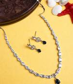 Blue ad sleek necklace set