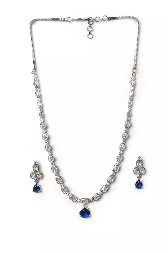 Blue ad sleek necklace set