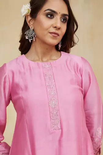 Pastel pink floral embroidered chanderi kurti