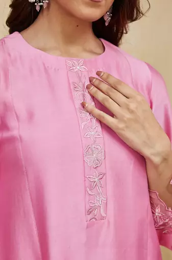 Pastel pink floral embroidered chanderi kurti
