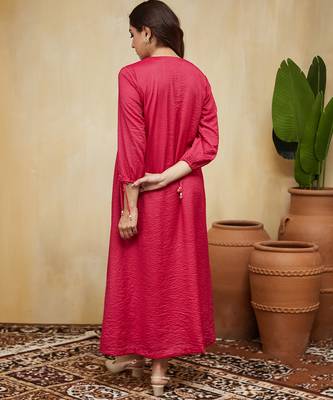 Pink plain cotton stripe kurti with tassels 3