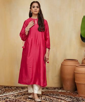 Pink plain chanderi kurti with handmade tassels 1