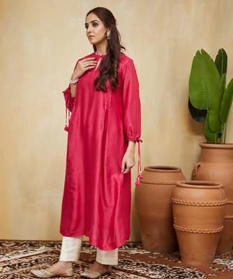 Pink plain chanderi kurti with handmade tassels 5