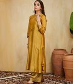 Mustard plain chanderi kurti with lace detail